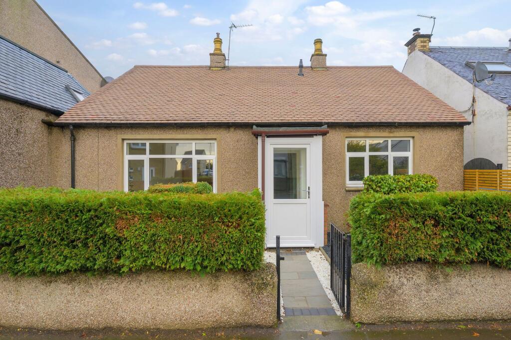 Main image of property: Dunfermline Road, Crossgates, KY4