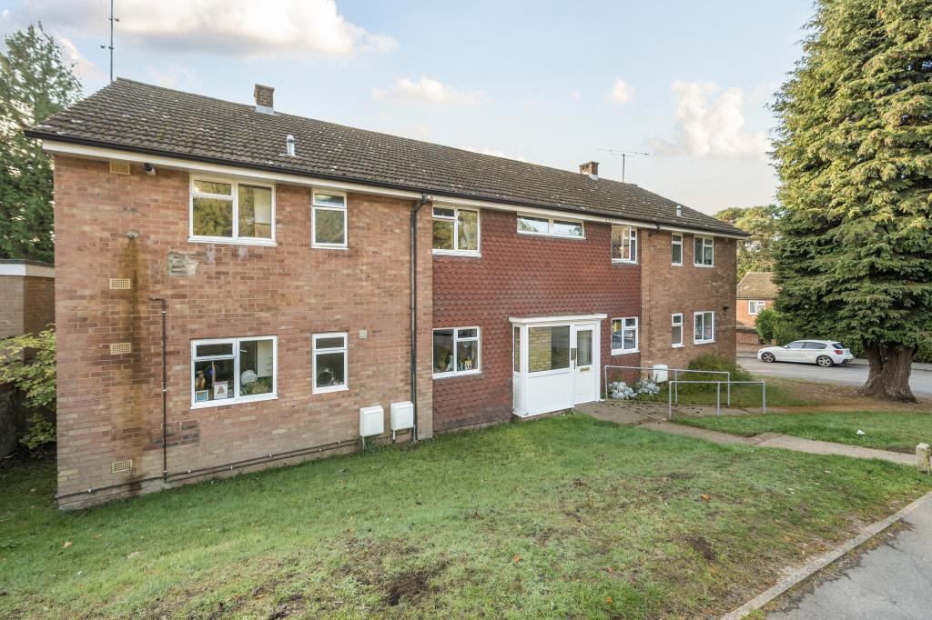 Main image of property: Lightwater, Surrey, GU18