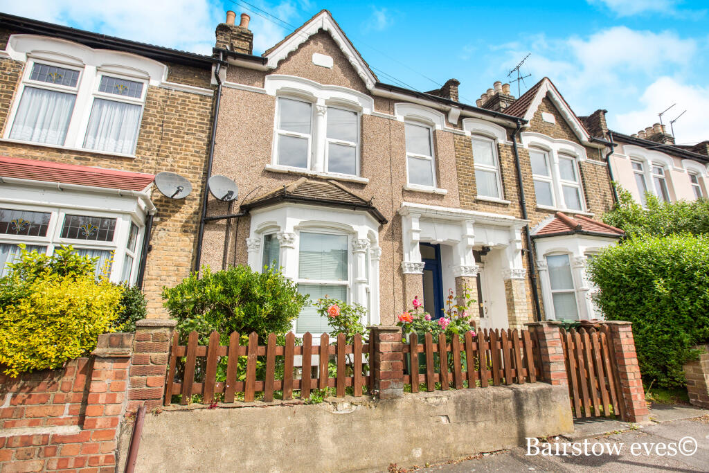1 bedroom flat for rent in Cairo Road, Walthamstow E17