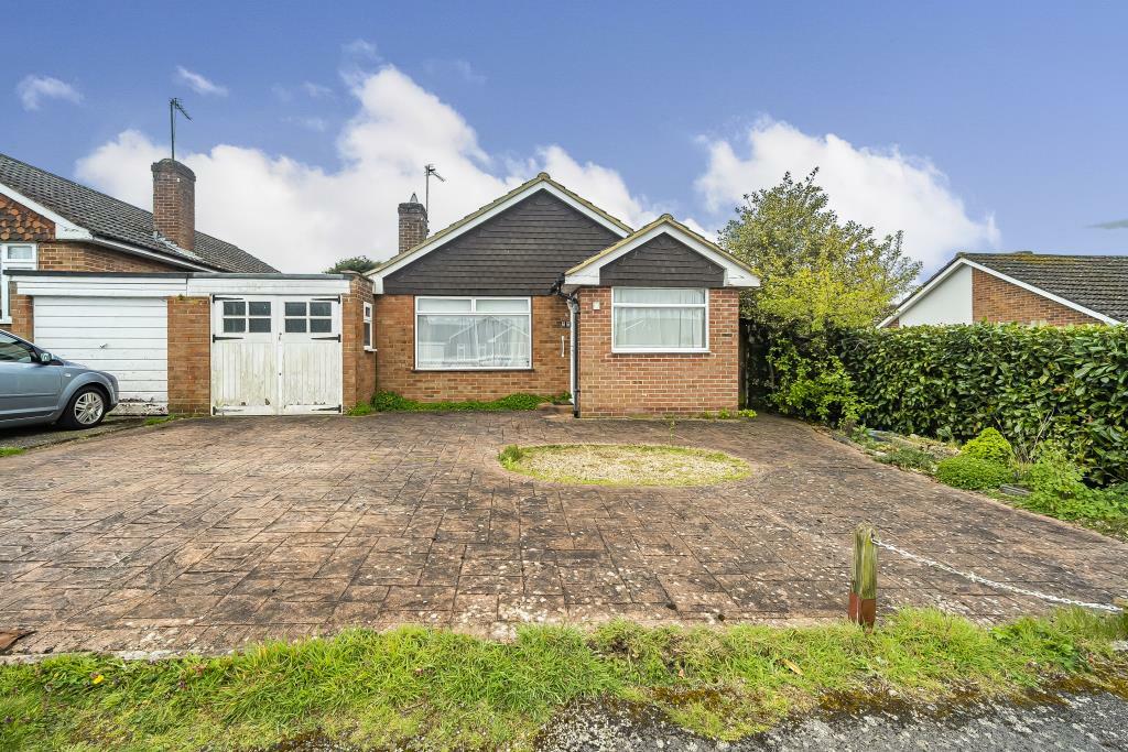 3 bedroom bungalow for sale in Kingsclere, Hampshire, RG20