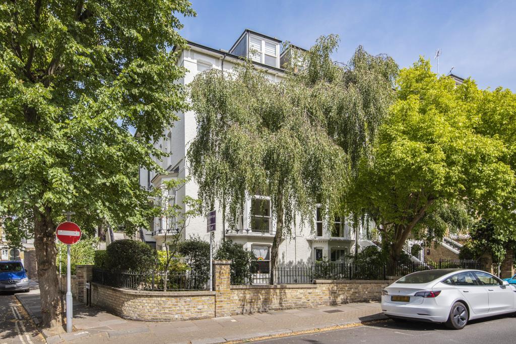 Main image of property: The Warwick, Richmond Hill, TW10