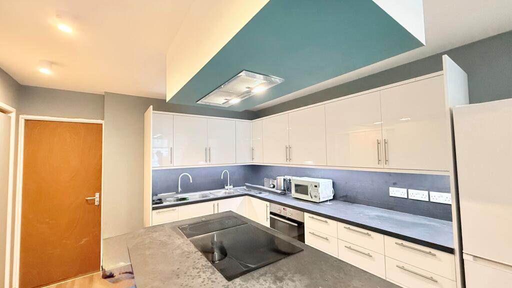 Main image of property: Woodford Green IG8