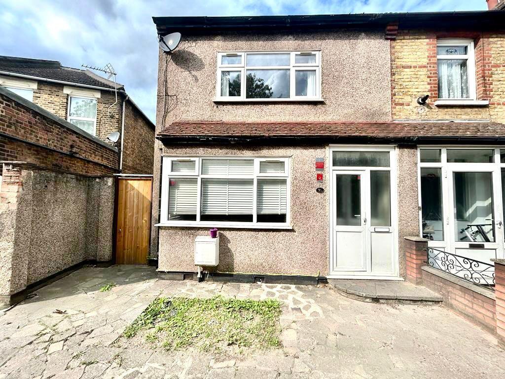 Main image of property: Chigwell Road, South woodford, E18