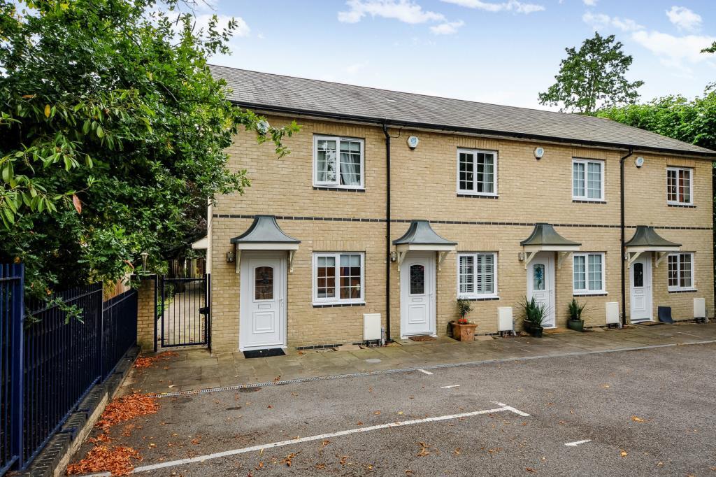 Main image of property: Sunningdale, Berkshire, SL5