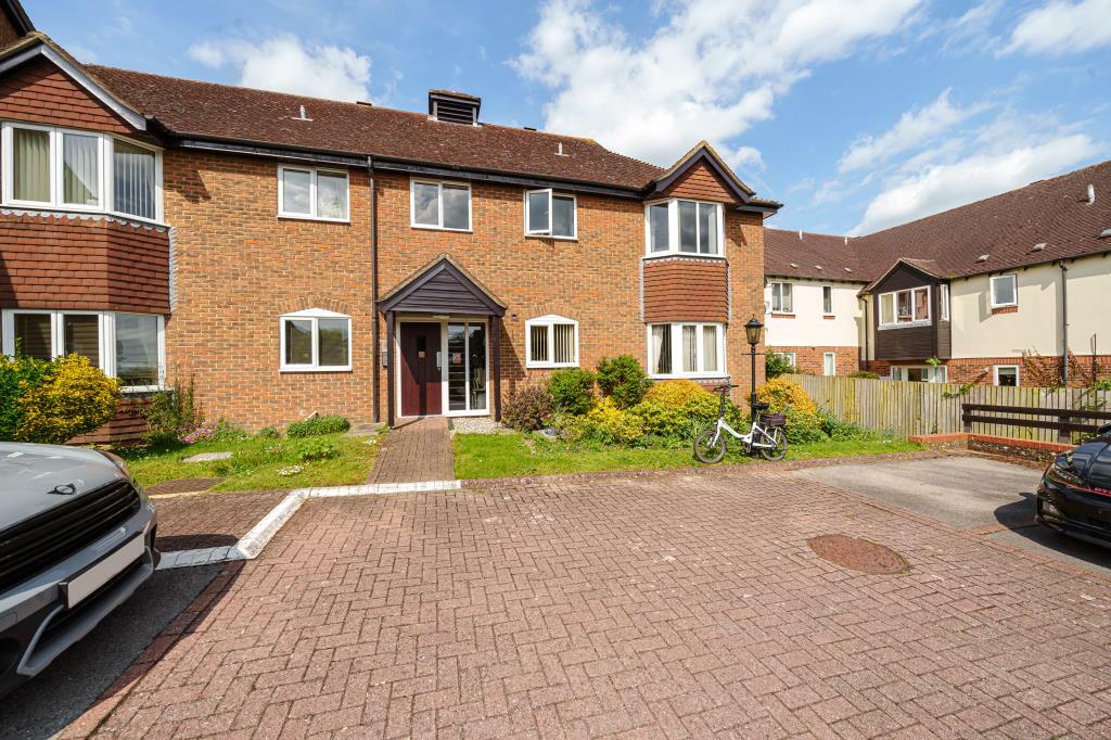 2 bedroom retirement property for sale in Thatcham, Berkshire, RG19