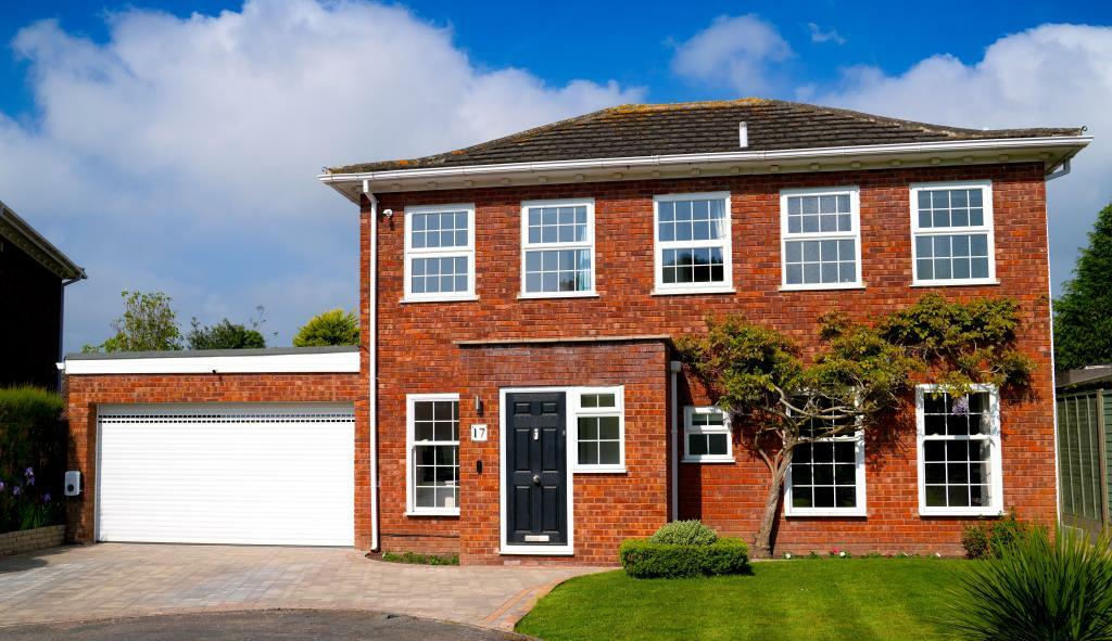 4 bedroom detached house for sale in Englefield Green, Surrey, TW20