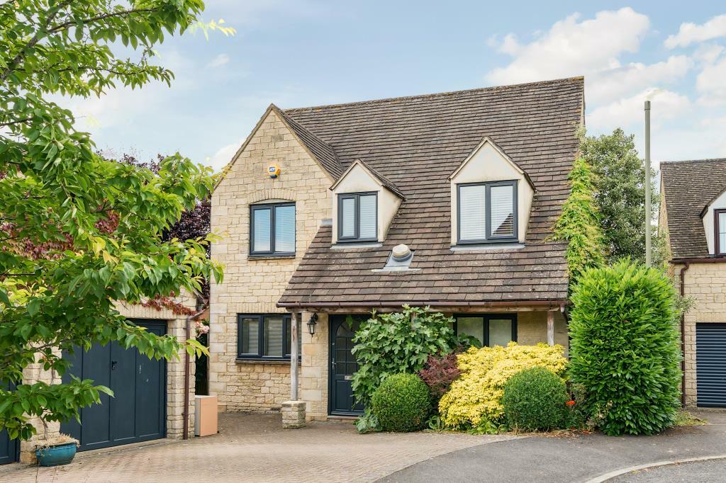 5 bedroom detached house for sale in Witney, Oxfordshire, OX28