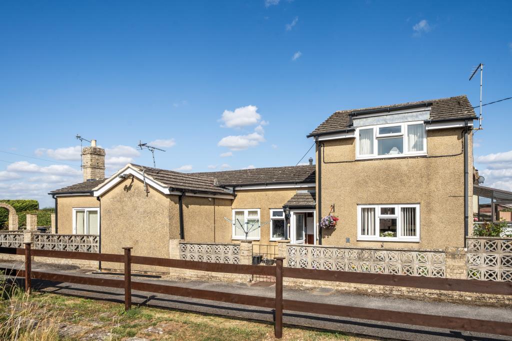 Main image of property: Witney, Oxfordshire, OX29