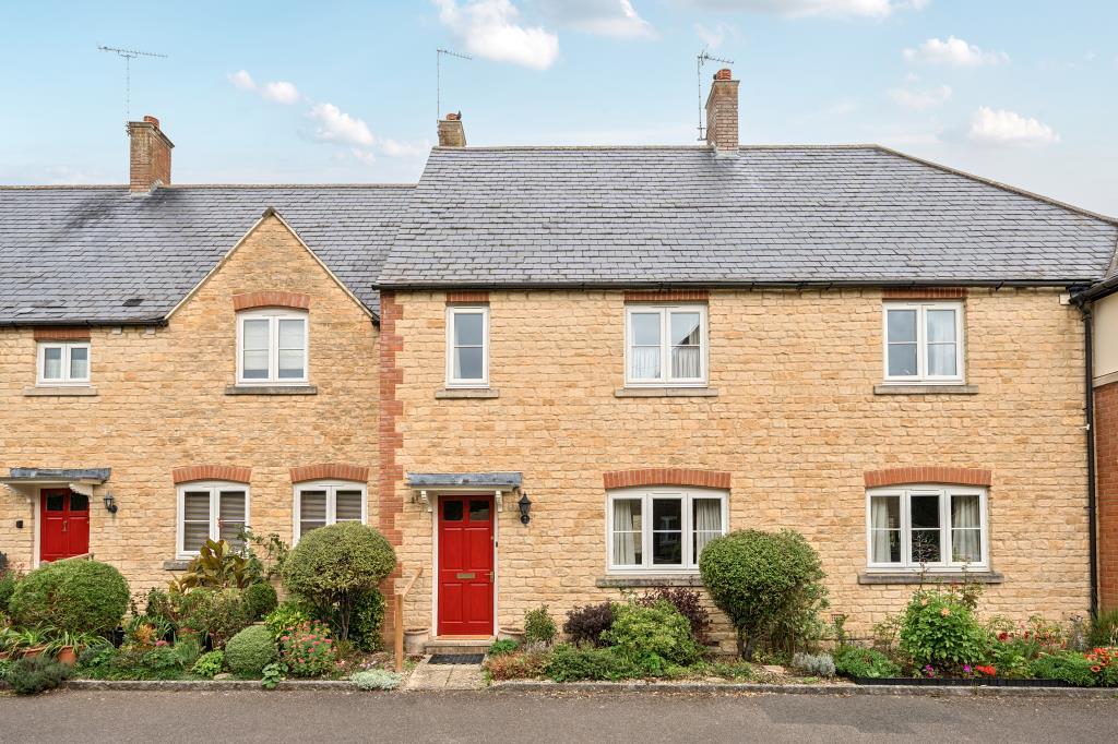 Main image of property: Gloucester Court Mews, High Street,  Witney, OX28