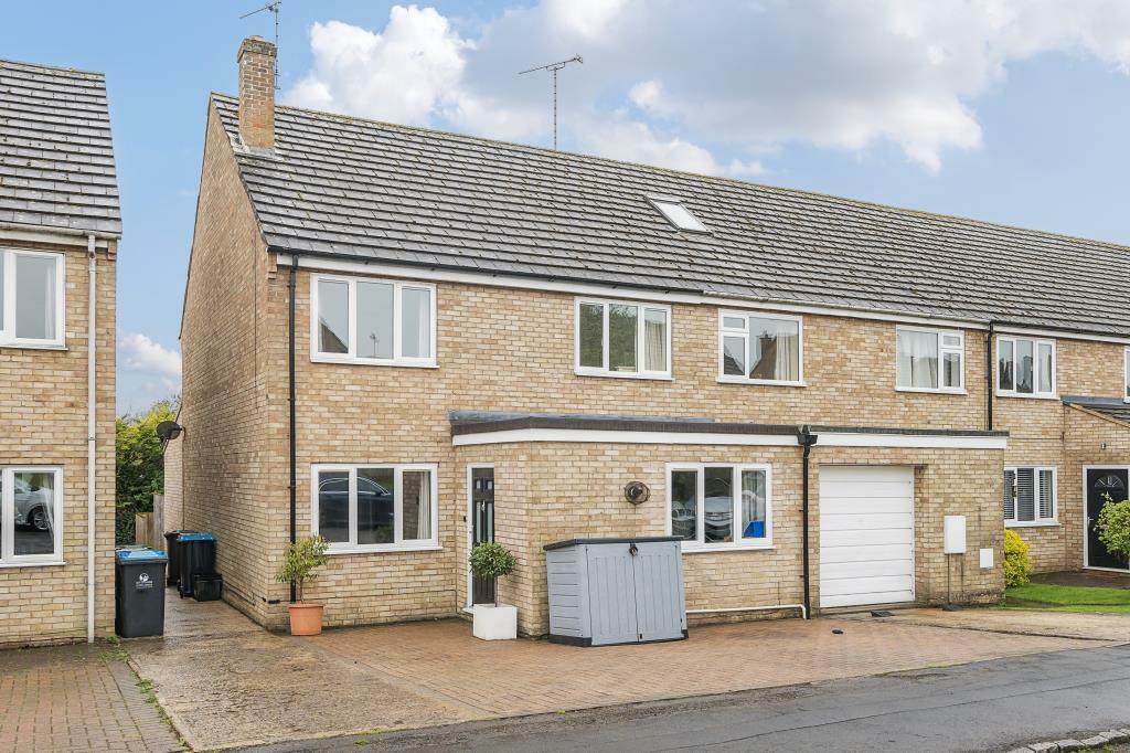 4 bedroom end of terrace house for sale in Middle Barton, Oxfordshire, OX7