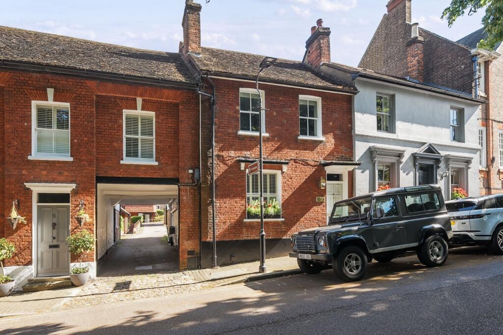 Main image of property: Romeland Hill St Albans AL3