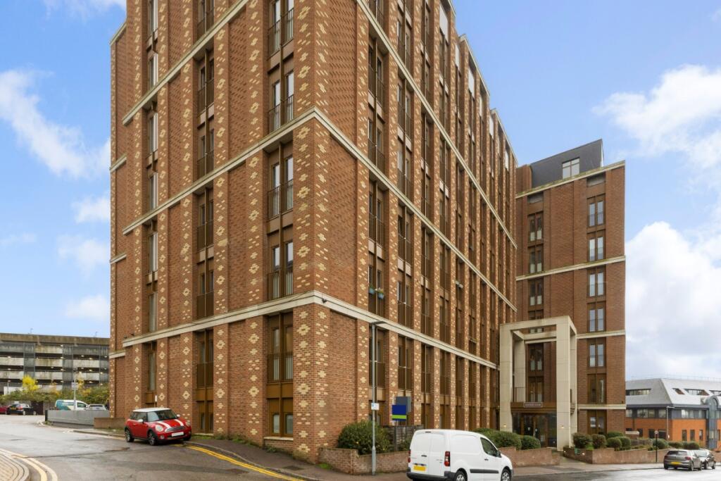 Main image of property: Grosvenor Road St. Albans AL1