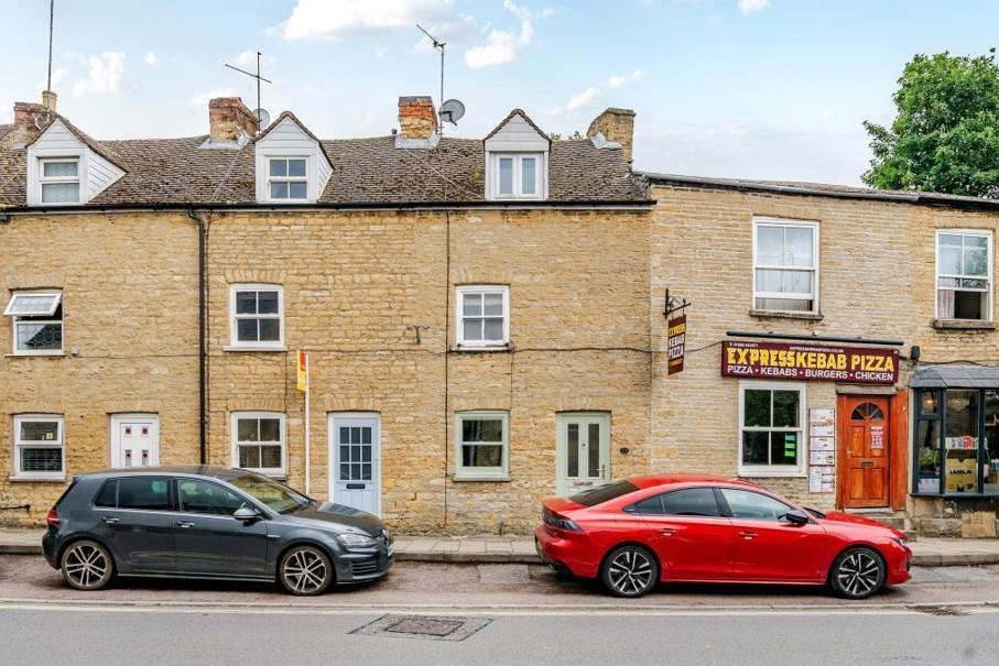 Main image of property: Horsefair, Chipping Norton, OX7