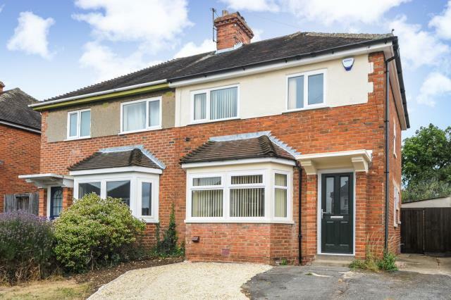 3 bedroom semi-detached house for rent in Cranmer Road, East Oxford, OX4