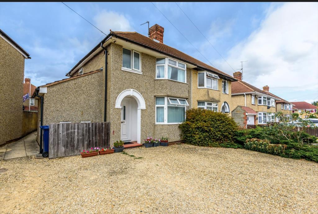 Main image of property: St Lukes Road, East Oxford, OX4