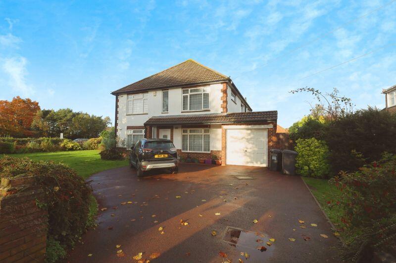 3 bedroom flat for sale in Harewood Avenue, Bournemouth, BH7