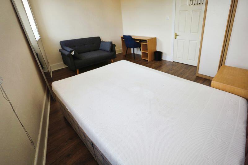 Additional property image - Bennett Road, Bournemouth