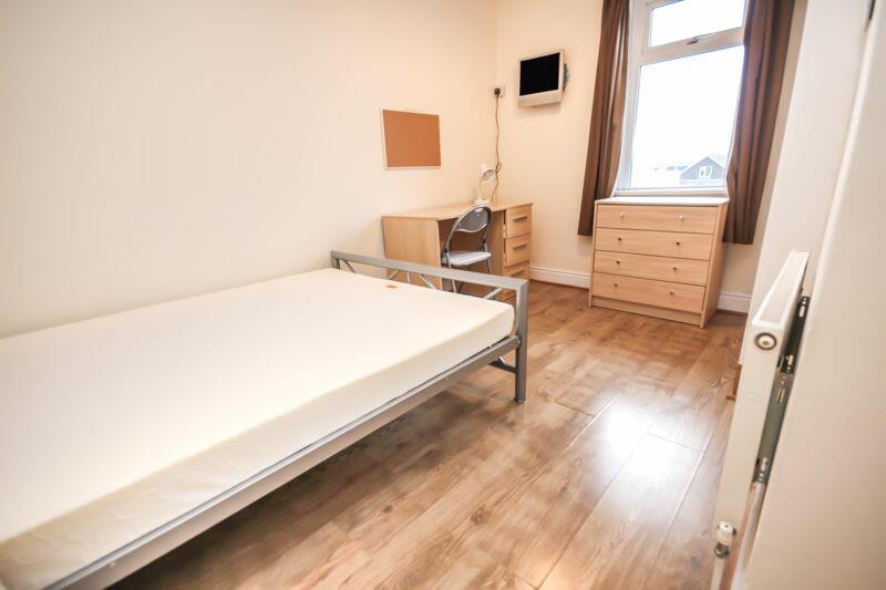 Additional property image - Wallisdown Road, Student House