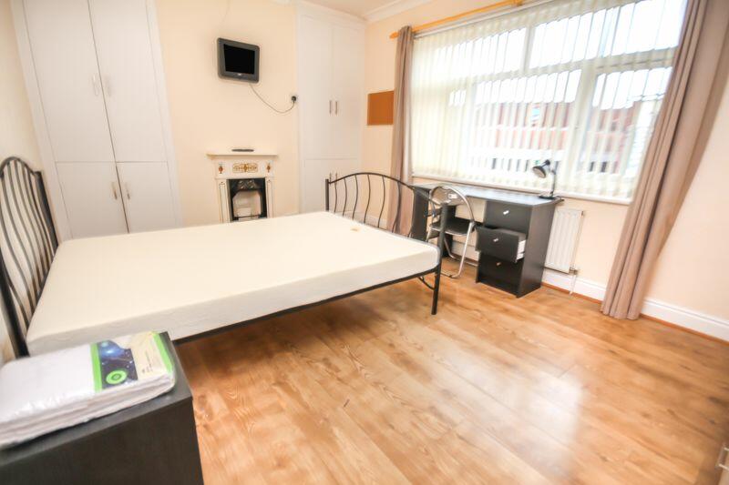 Additional property image - Wallisdown Road, Student House
