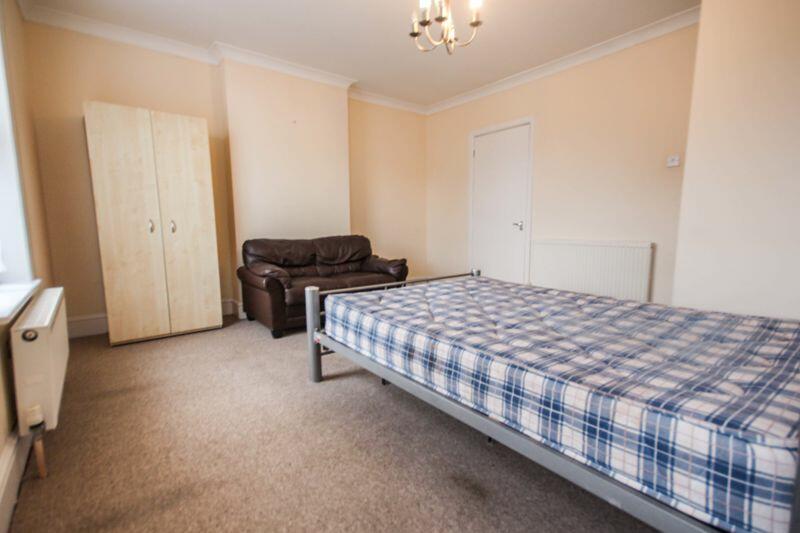 Additional property image - Winton, Bournemouth