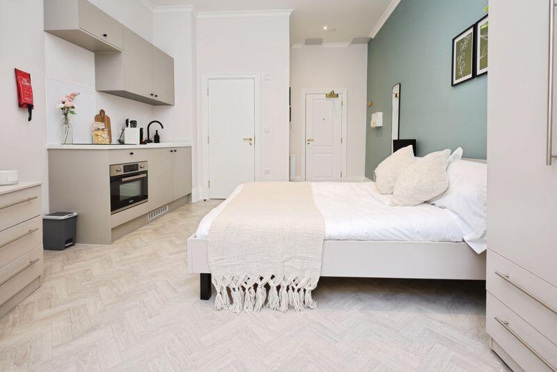 Additional image 3 of Luxury apartment with bills included moments from beach