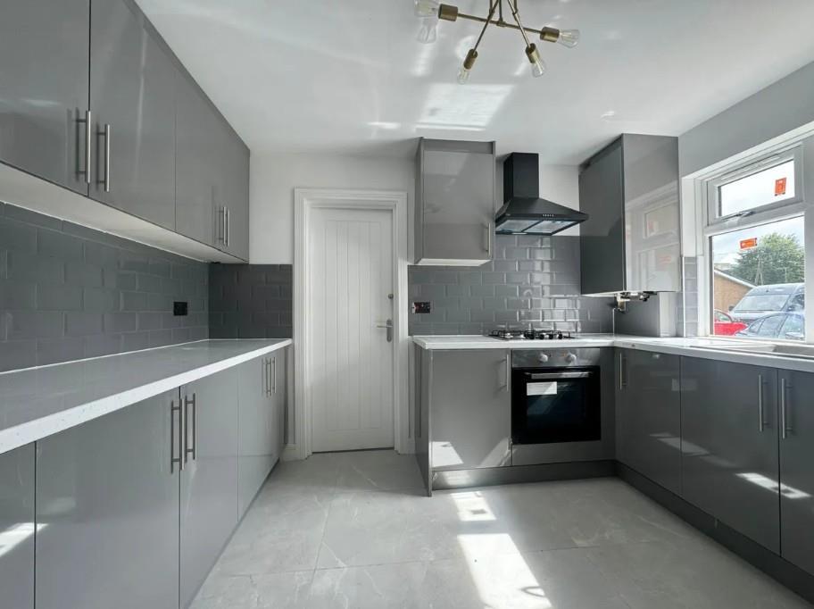 Main image of property: HMO READY 5 sharers, Headington, OX3