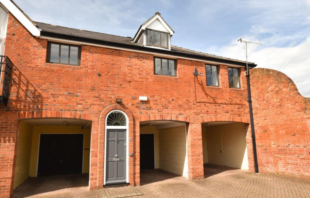 Main image of property: Breakspear Mews, Henley On Thames, RG9