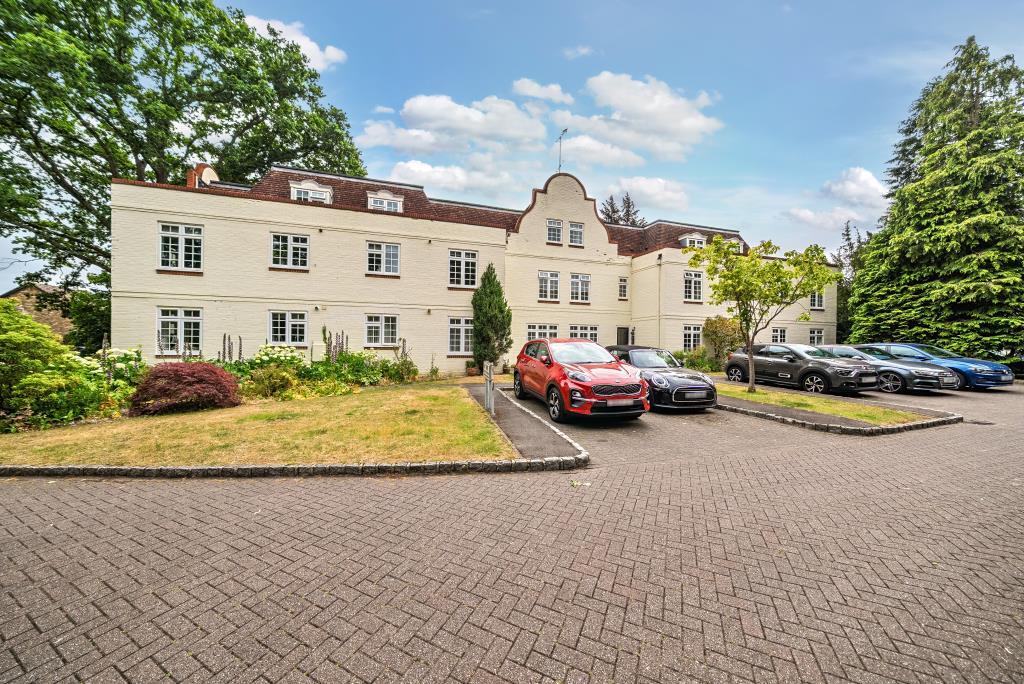 Main image of property: Lightwater, Surrey, GU18