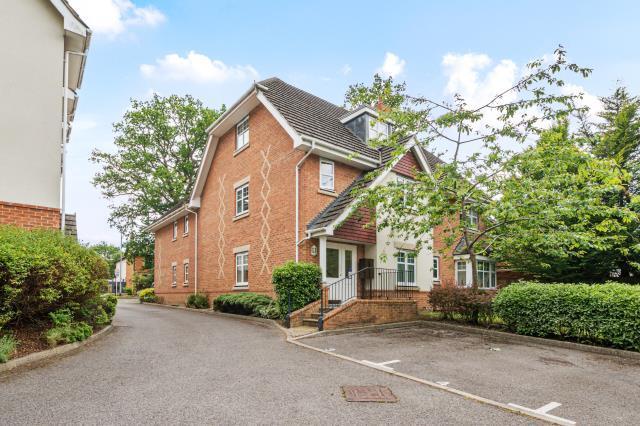 Main image of property: Lightwater, Surrey, GU18