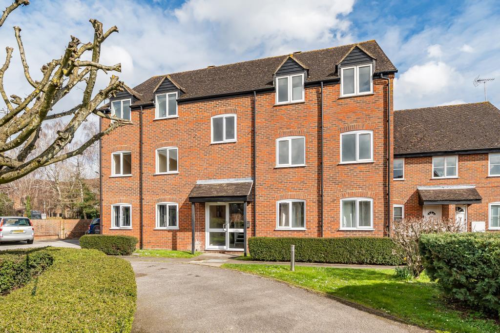Main image of property: Crawford Place, Newbury, RG14