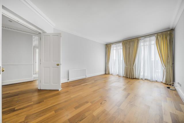 Main image of property: Richmond Bridge, East Twickenham, TW1