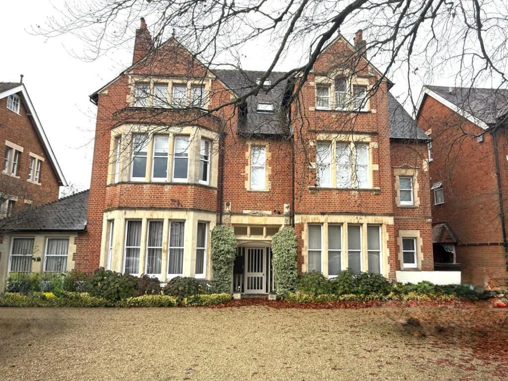 Main image of property: Woodstock Road, Oxford, OX2