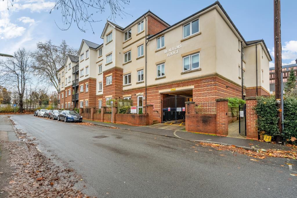 Main image of property: Grove Road, Woking, GU21