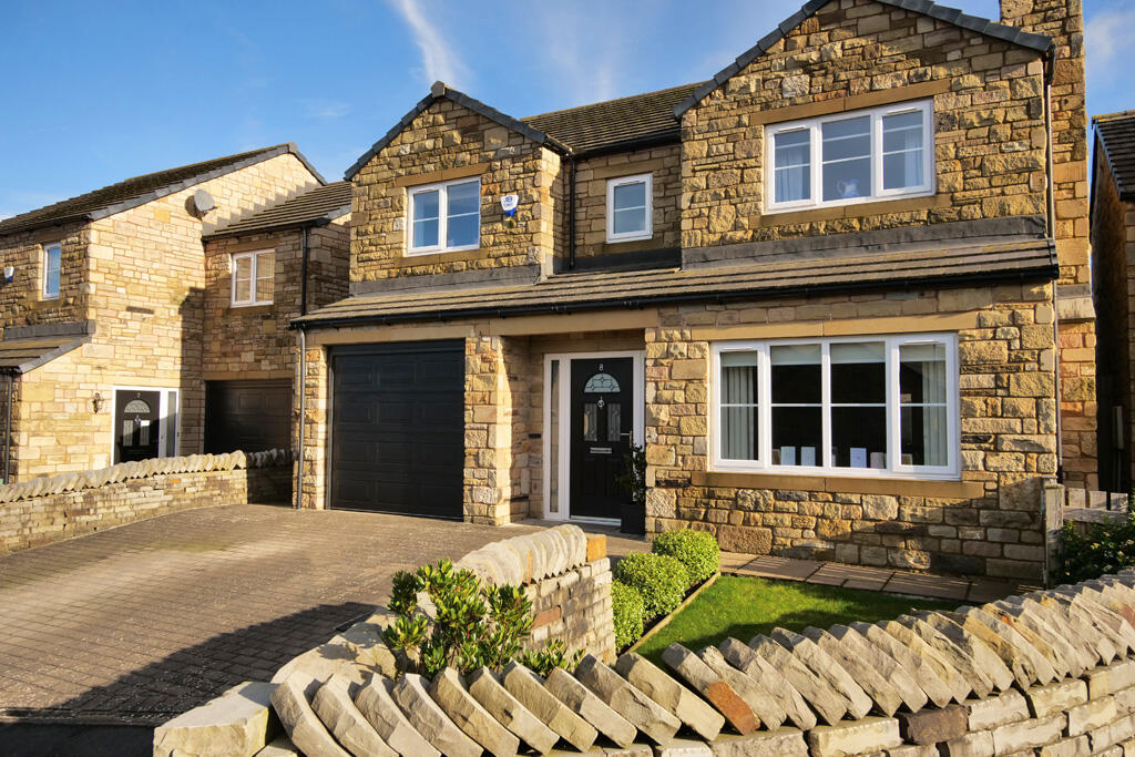 4 bedroom detached house for sale in 8 Spencer Close, Skipton, North