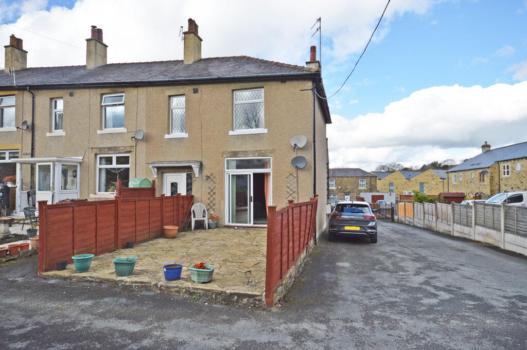 3 bedroom terraced house for sale in 20 Moorland Avenue , Skipton, , BD23