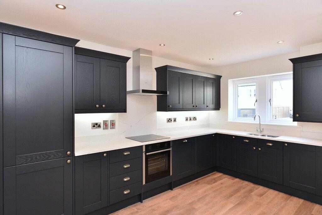 Additional property image - 1 Hawks Wood View, Embsay, BD23 6FG