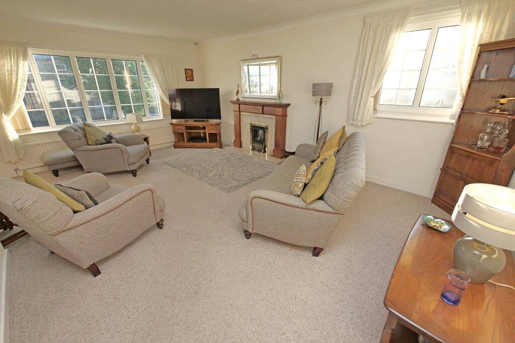 Additional property image - 4 Beanlands Drive, Glusburn, BD20 8PZ