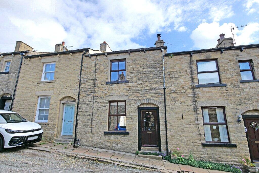 Main image of property: 10 Kings Street, Skipton, BD23 1HD