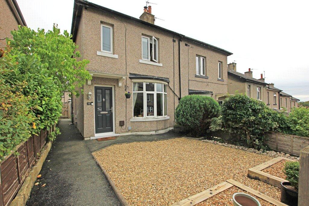 Main image of property: 16 Sunmoor Drive, Skipton, BD23 2JS