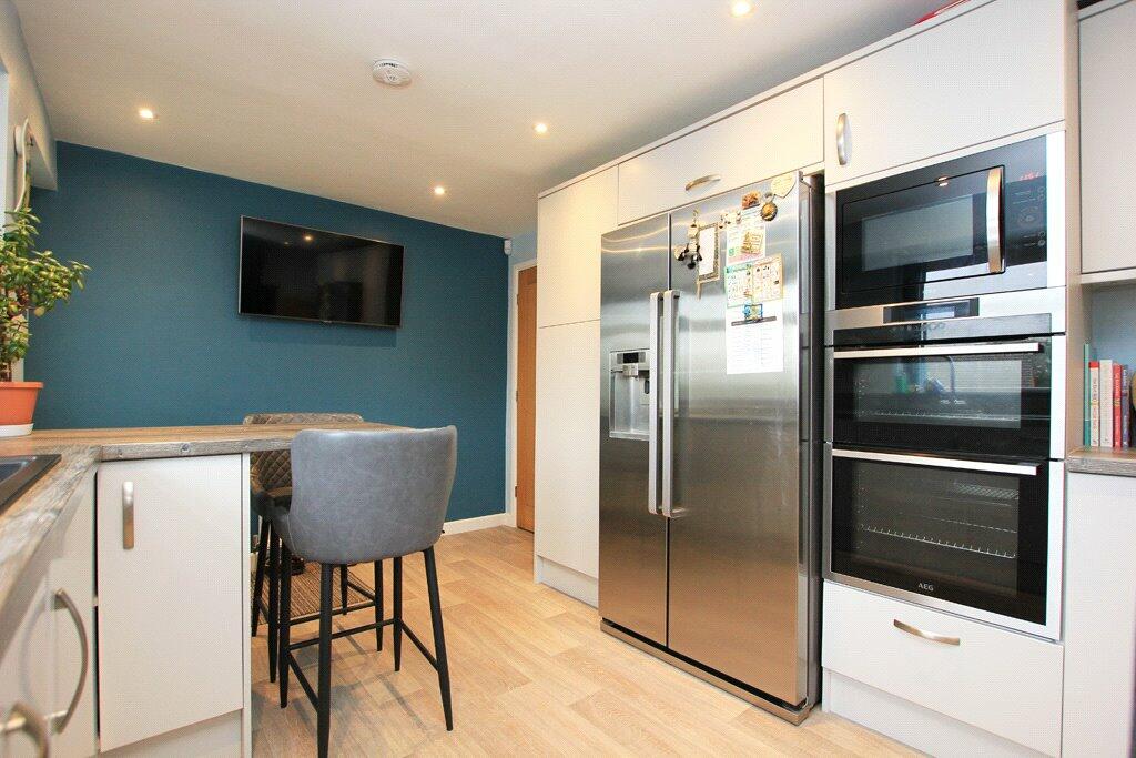 Additional property image - 12 Moor Cresent, Skipton, North Yorkshire, BD23 2LJ