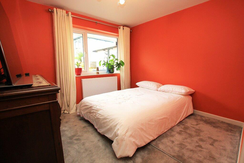 Additional property image - 12 Moor Cresent, Skipton, North Yorkshire, BD23 2LJ