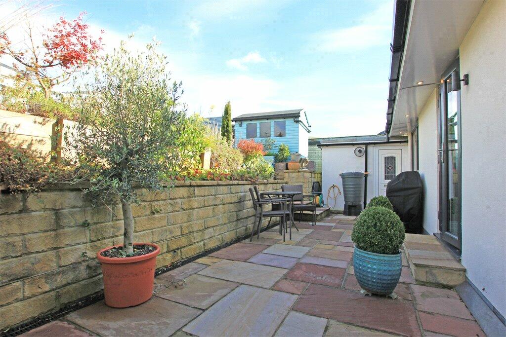 Additional property image - 12 Moor Cresent, Skipton, North Yorkshire, BD23 2LJ