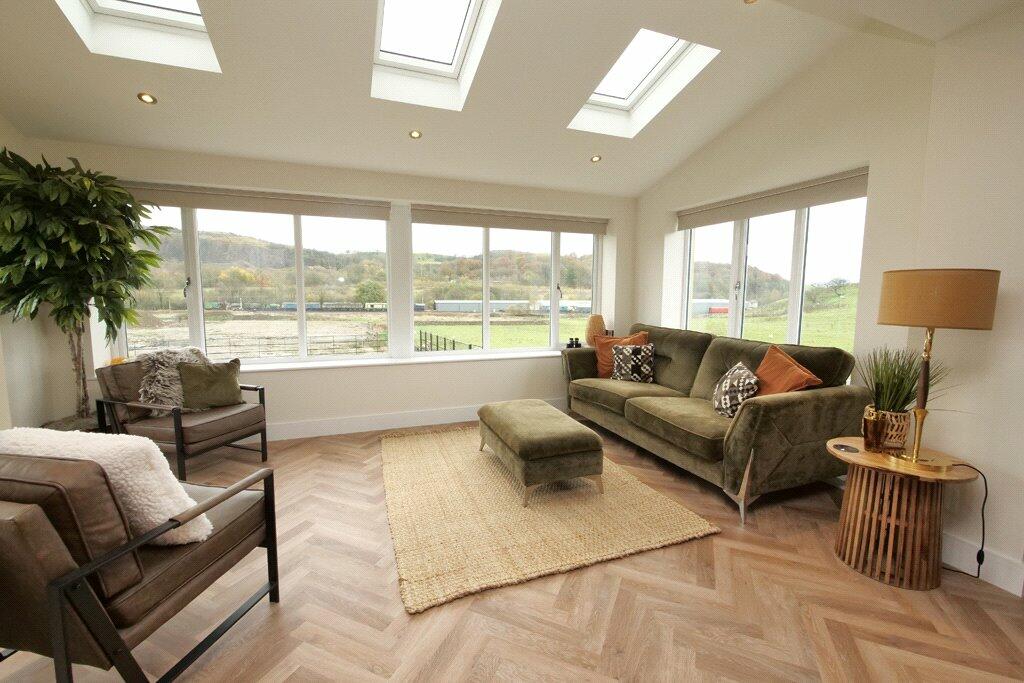 Additional property image - 17 Hawks Wood View, Embsay, BD23 6FG