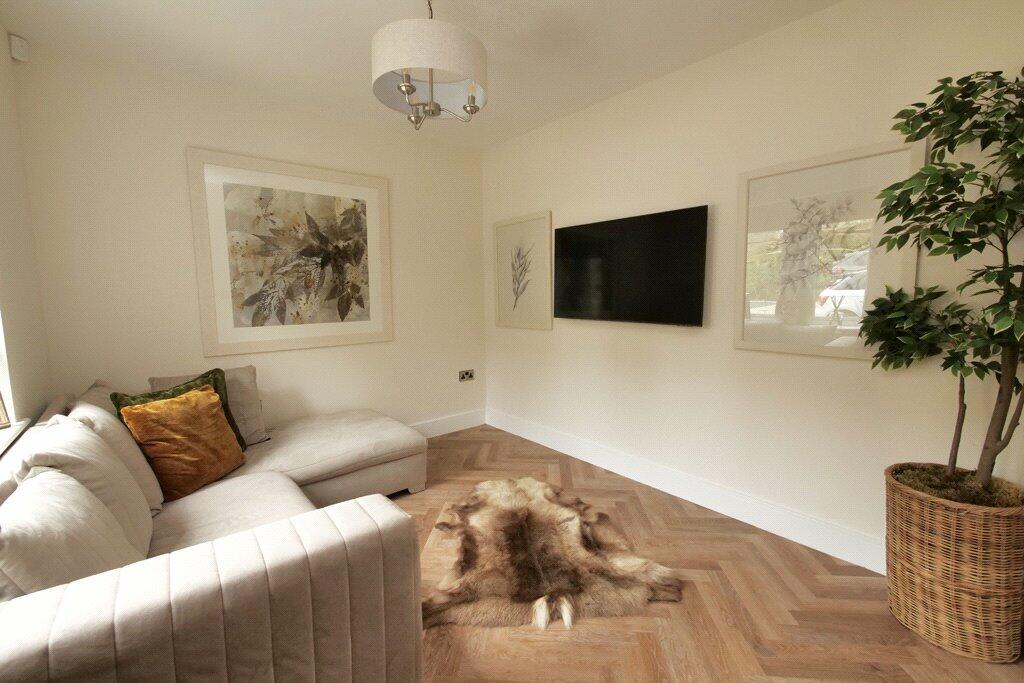 Additional property image - 17 Hawks Wood View, Embsay, BD23 6FG