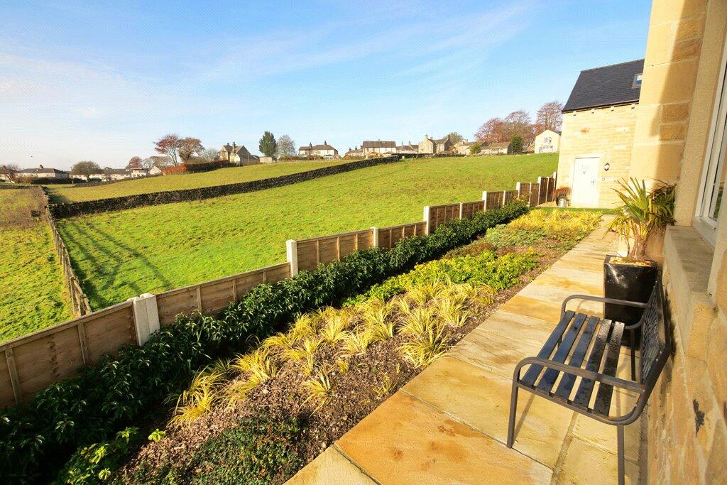 Additional property image - 17 Hawks Wood View, Embsay, BD23 6FG
