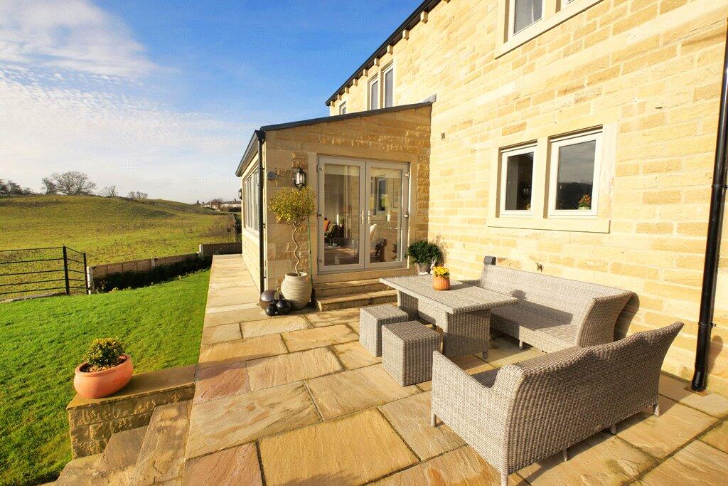 Additional property image - 17 Hawks Wood View, Embsay, BD23 6FG