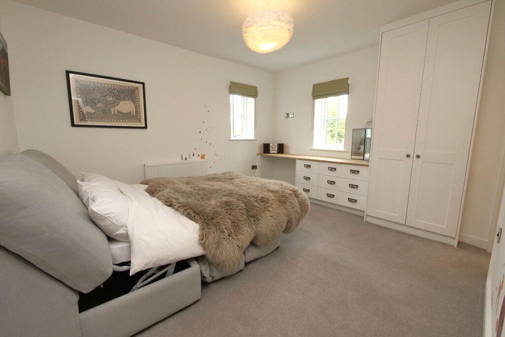 Additional property image - 1 Higher Raikes Close, Skipton, BD23 1FE