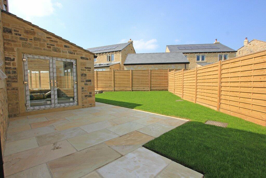 Additional property image - 23 Lister Crescent, Hawks View, Shires Lane, Embsay, BD23 6RR