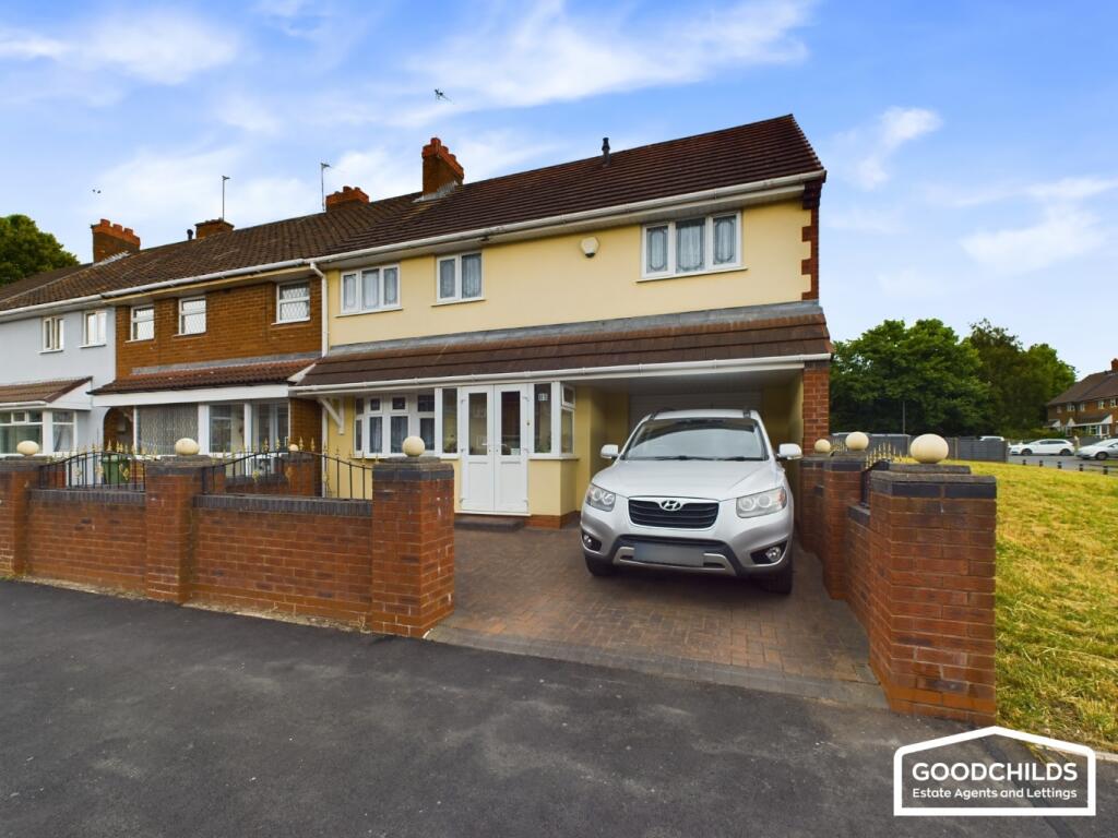 4 bedroom end of terrace house for sale in Remington Road, Walsall, WS2