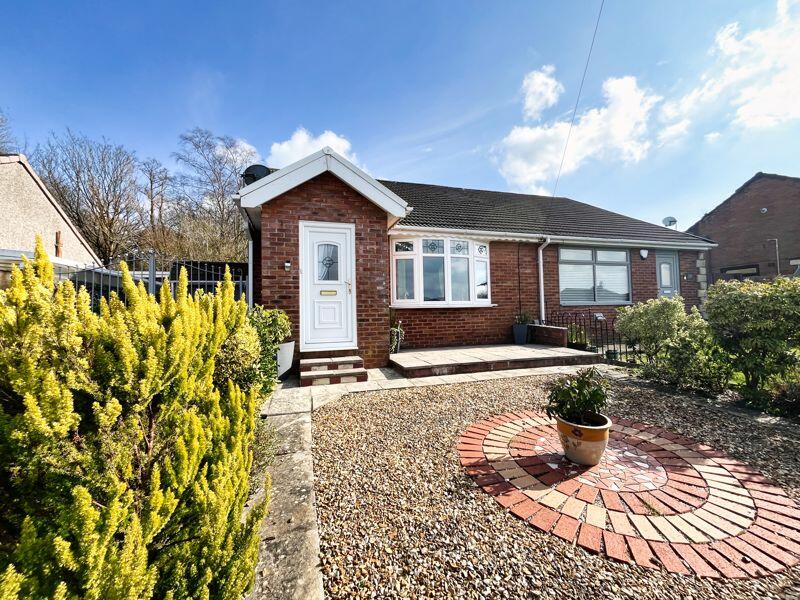 2 bedroom semidetached bungalow for sale in Castle Drive, Cimla, Neath